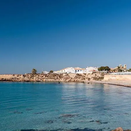 Apartment 15 Minutes Walk To The Centre And 3 Bedroom Deluxe -esp1yr Alicante